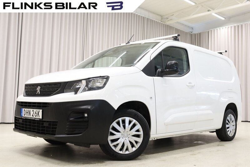 Vit Begagnad 2022 Peugeot Partner Minibuss | 149 900 kr (Bra pris) - Bild 1/4