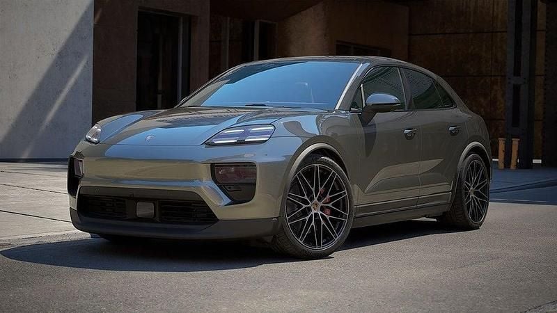 Grön (aventurine green metallic) Ny 2025 Porsche Macan SUV | 1 368 500 kr - Bild 1/4