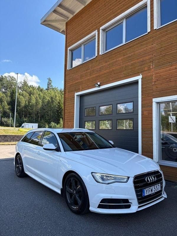 Vit Begagnad 2016 Audi A6 Ambition Kombi | 139 900 kr (Marknadspris) - Bild 1/4