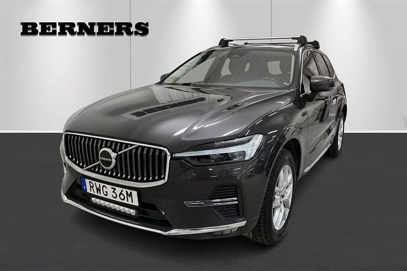 Grå Begagnad 2023 Volvo XC60 Inscription SUV | 329 900 kr (Marknadspris) - Bild 1/4