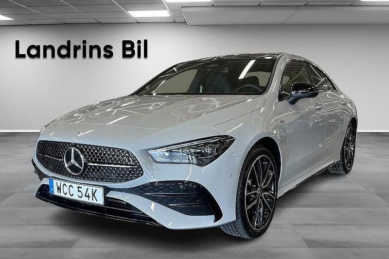 Begagnad 2026 Mercedes CLA250e AMG Sedan | 549 000 kr - Bild 1/4
