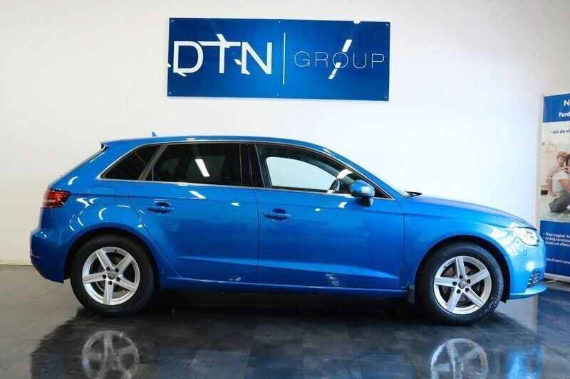 Begagnad 2018 Audi A3 Sportback Proline Halvkombi | 179 500 kr (Marknadspris) - Bild 1/4