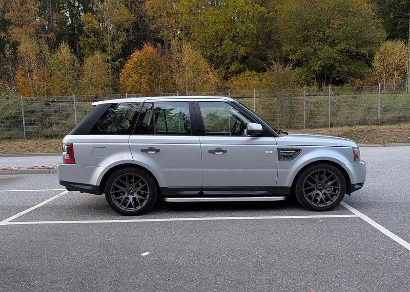 Silver Begagnad 2010 Land Rover Range Rover SUV | 135 000 kr (Superpris) - Bild 1/4