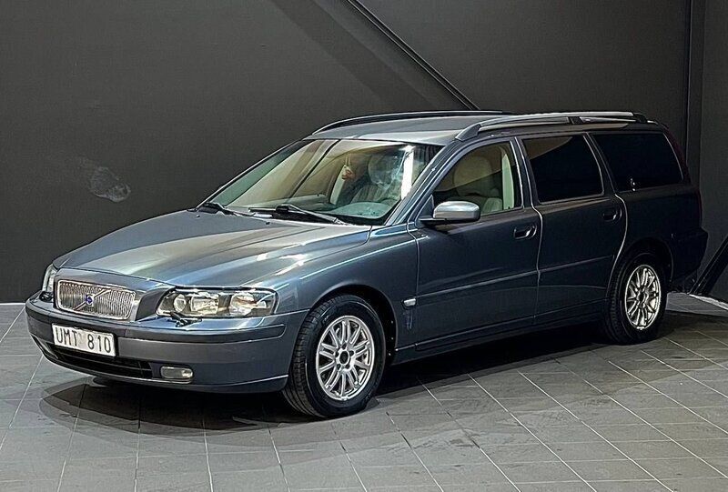 Grå Begagnad 2003 Volvo V70 Business Edition Kombi | 19 900 kr (Dyr) - Bild 1/4
