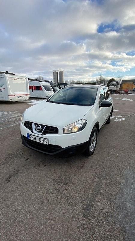 Begagnad Nissan Qashqai +2 117 HK (86 kW) 2012 Vit SUV