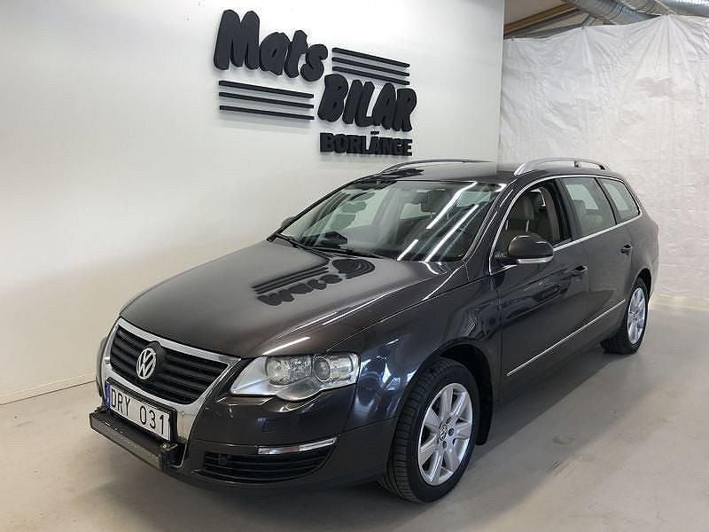 Mörkbrun Begagnad 2010 VW Passat Kombi | 49 900 kr - Bild 1/4