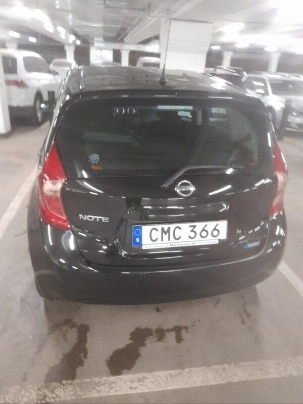 Svart Begagnad 2014 Nissan Note Minibuss | 61 500 kr (Marknadspris) - Bild 1/4