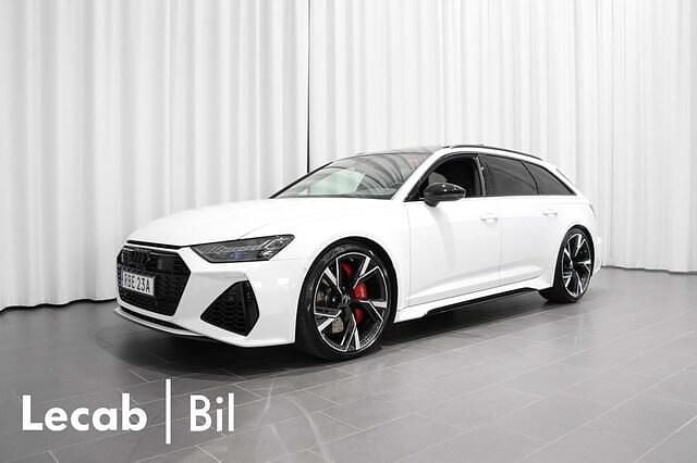 Glaciärvit metallic Begagnad 2024 Audi RS6 Performance Kombi | 1 399 500 kr (Lite dyr) - Bild 1/4