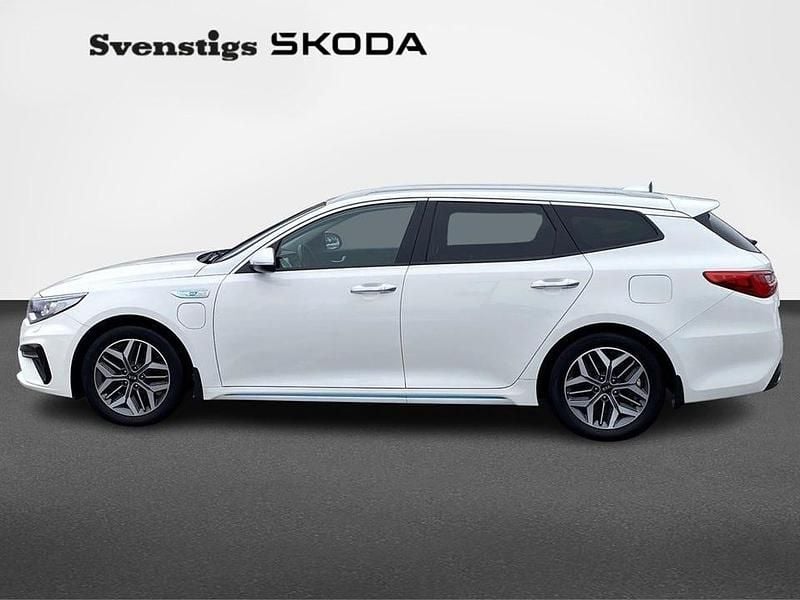 Begagnad Kia Optima 154 HK (113 kW) 2020 Vit Kombi