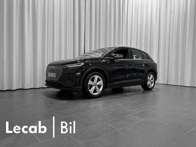 Mytsvart metallic Begagnad 2022 Audi Q4 e-tron SUV | 344 500 kr (Marknadspris) - Bild 1/4