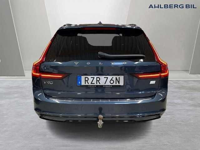 Begagnad Volvo V90 Plus 349 HK (256 kW) 2023 Blå Kombi