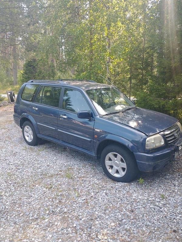 Blå Begagnad 2001 Suzuki Grand Vitara SUV | 6 000 kr - Bild 1/1
