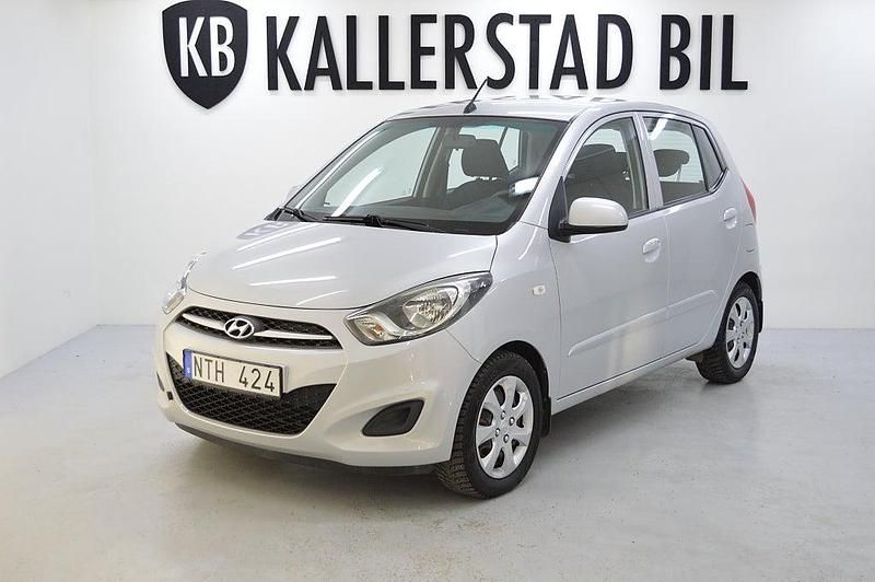 Begagnad Hyundai i10 69 HK (50 kW) 2011 Silver Halvkombi