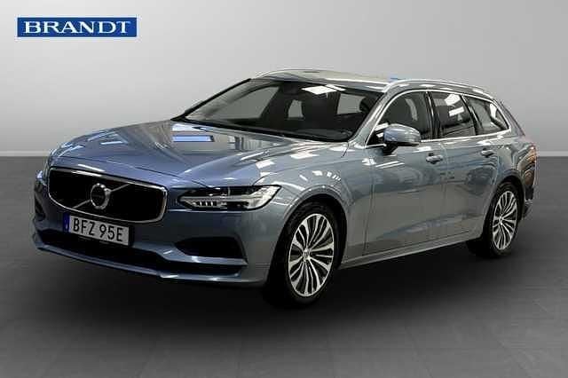 Begagnad Volvo V90 Momentum 192 HK (141 kW) 2020 Blå Kombi