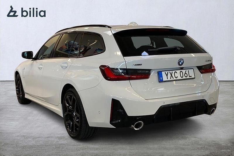 Begagnad BMW 330e Comfort Edition 292 HK (214 kW) 2025 Vit Kombi