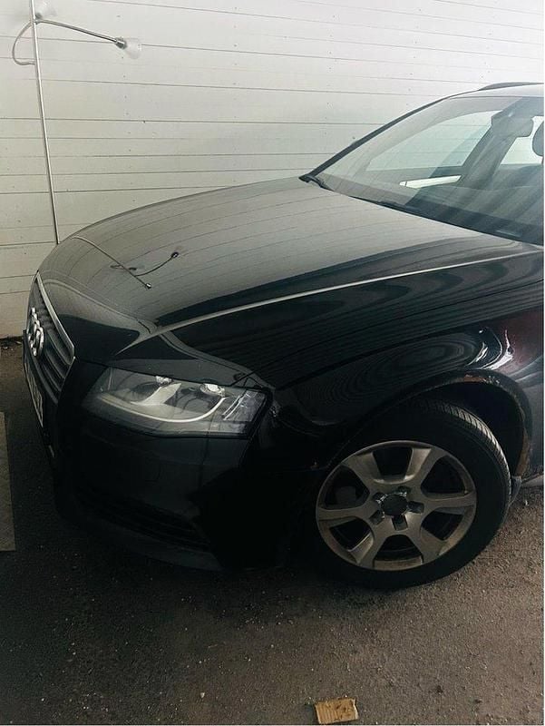Svart Begagnad 2009 Audi A4 Kombi | 25 000 kr (Superpris) - Bild 1/4