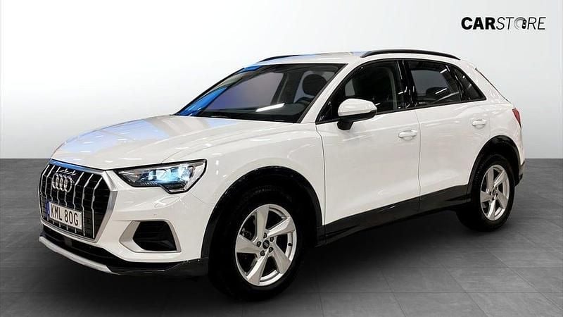Begagnad Audi Q3 150 HK (110 kW) 2024 Vit SUV
