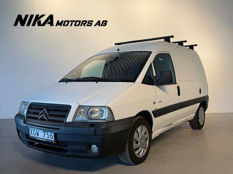 Vit Begagnad 2004 Citroën Jumpy Minibuss | 29 900 kr (Lite dyr) - Bild 1/4