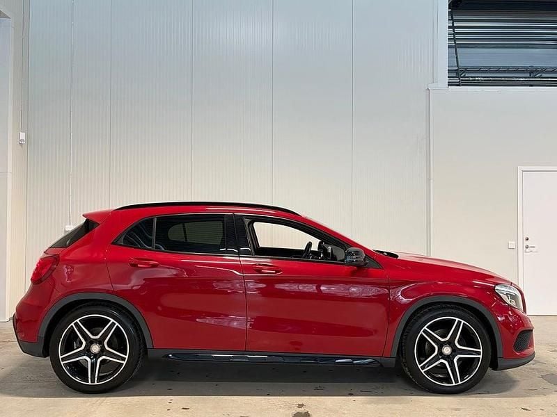 Begagnad Mercedes GLA180 AMG 109 HK (80 kW) 2016 Röd SUV
