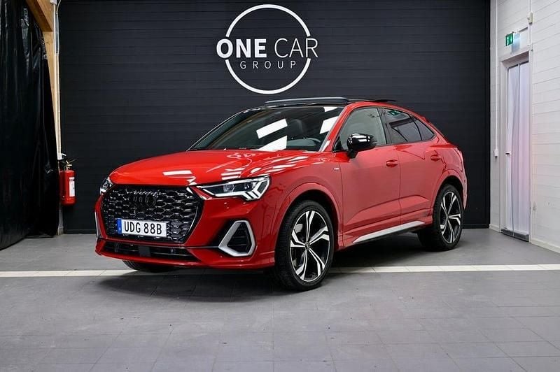 Röd Begagnad 2022 Audi Q3 Sportback S-Line SUV | 449 900 kr (Lite dyr) - Bild 1/4