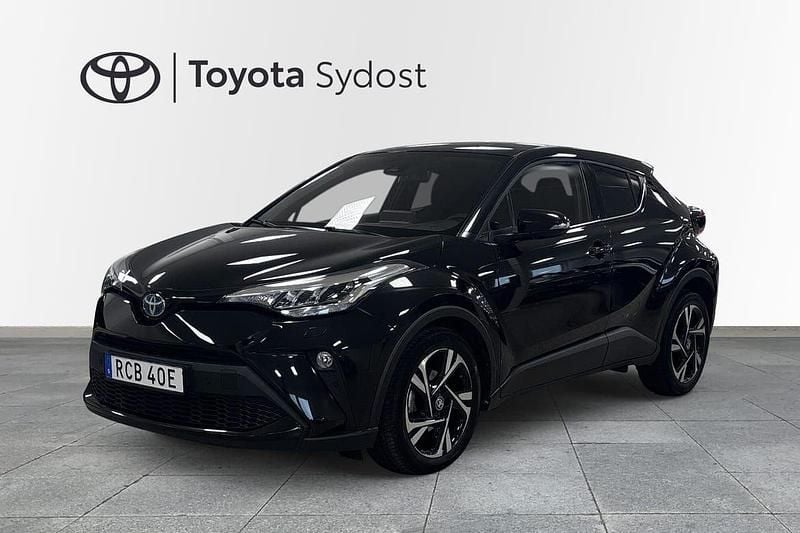 Svart Begagnad 2023 Toyota C-HR Edition SUV | 279 900 kr (Marknadspris) - Bild 1/3