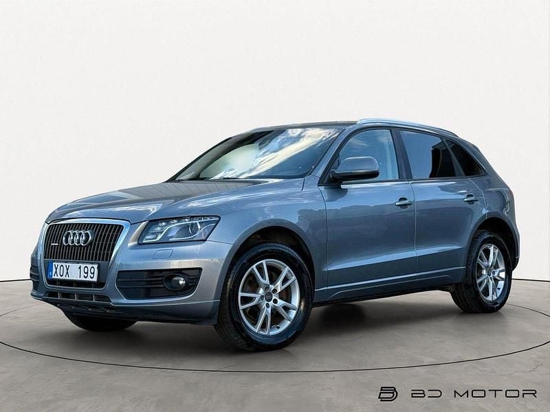 Grå Begagnad 2012 Audi Q5 SUV | 109 800 kr (Superpris) - Bild 1/4