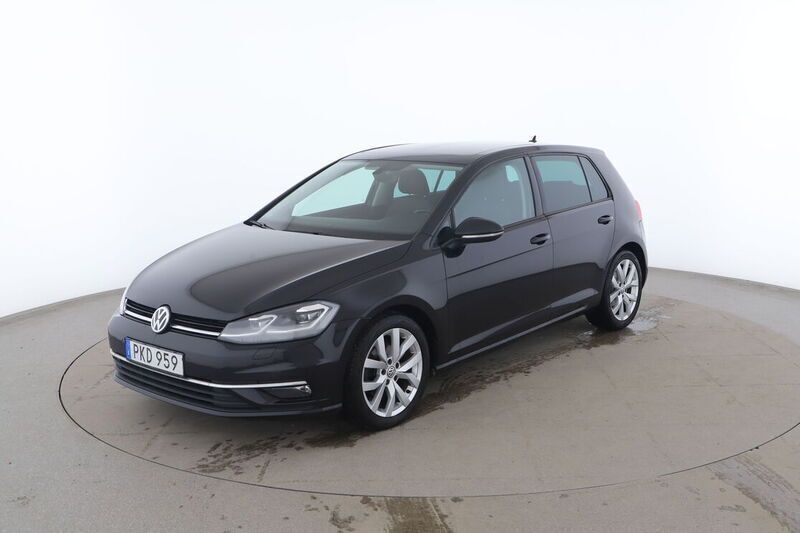 Svart Begagnad 2017 VW Golf VII Halvkombi | 158 000 kr (Bra pris) - Bild 1/4