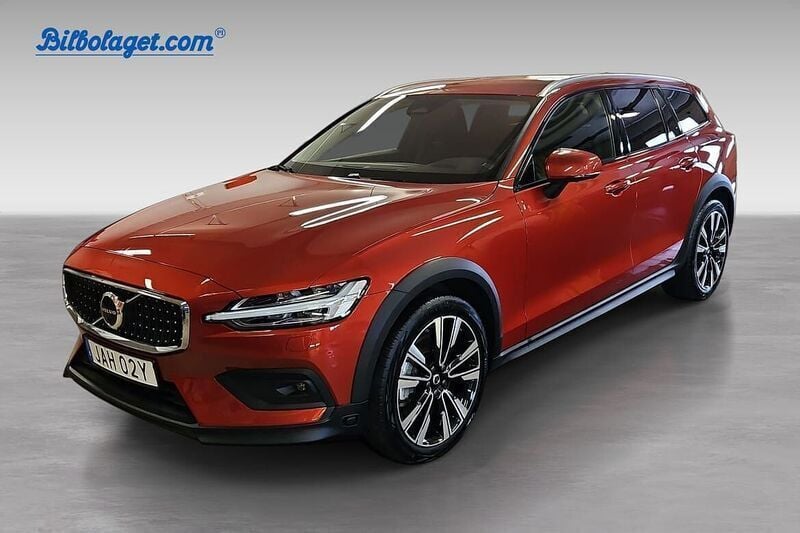 Begagnad 2023 Volvo V60 CC Kombi | 444 900 kr (Lite dyr) - Bild 1/4