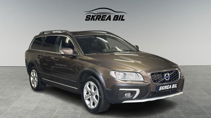 Brun Begagnad 2016 Volvo XC70 Standard SUV | 229 900 kr (Marknadspris) - Bild 1/4