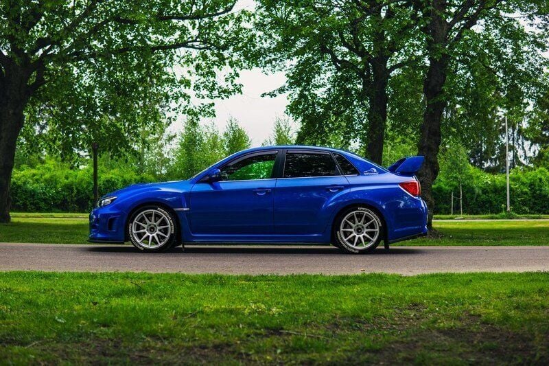 Blå Begagnad 2014 Subaru WRX STI Sedan | 295 000 kr - Bild 1/4