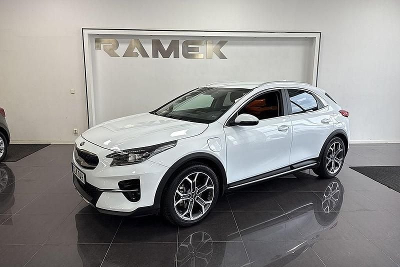 Vit Begagnad 2021 Kia XCeed Advance SUV | 217 000 kr (Bra pris) - Bild 1/4