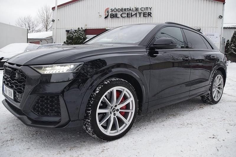 Begagnad Audi Q8 600 HK (441 kW) 2020 Svart SUV