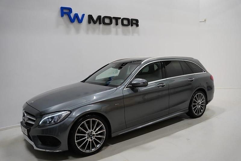 Grå Begagnad 2017 Mercedes C220 AMG Kombi | 264 800 kr (Marknadspris) - Bild 1/4
