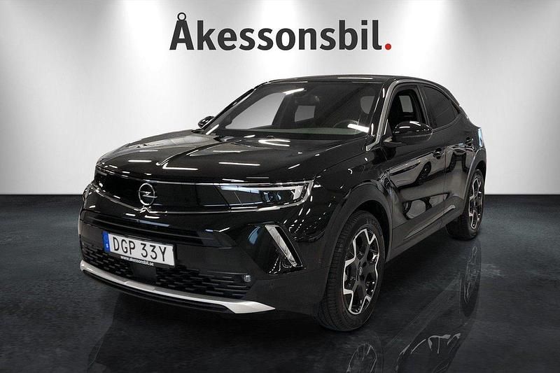 Svart Begagnad 2022 Opel Mokka-e Ultimate SUV | 239 000 kr (Lite dyr) - Bild 1/4