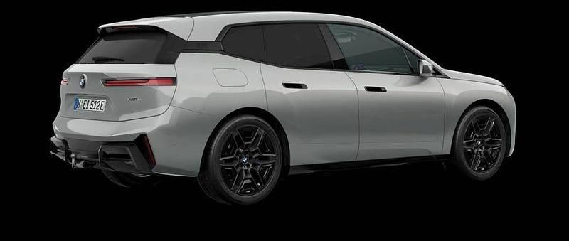 Begagnad BMW iX Comfort Edition 400 kW (544 HK) 2000 Space silver metallic