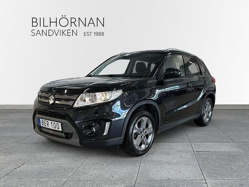 Svart Begagnad 2015 Suzuki Vitara SUV | 139 900 kr (Dyr) - Bild 1/4
