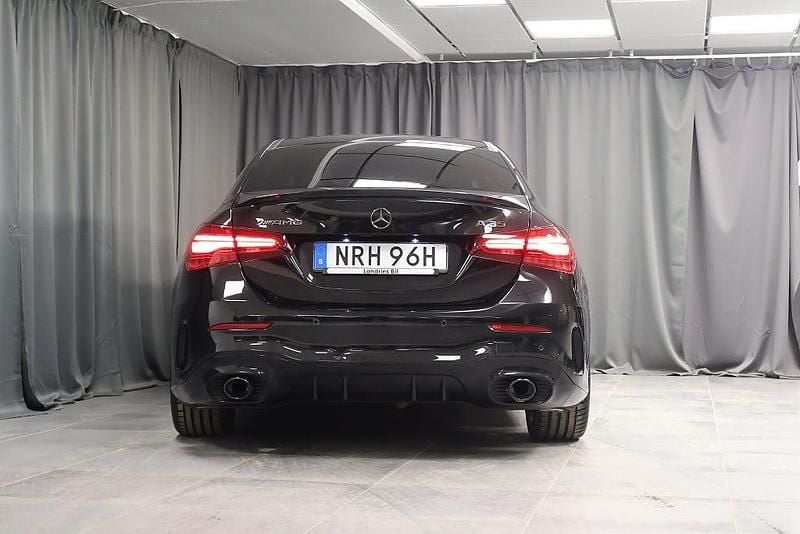 Begagnad Mercedes A35 AMG AMG 306 HK (225 kW) 2023 Svart Sedan