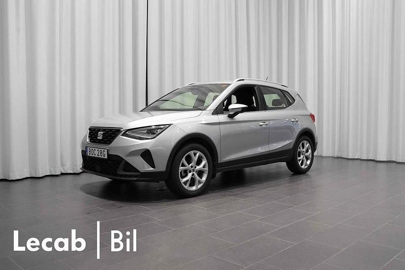 Silver (urban silver metallic) Begagnad 2024 Seat Arona FR SUV | 199 500 kr (Marknadspris) - Bild 1/4