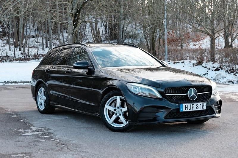 Begagnad Mercedes C220 194 HK (142 kW) 2021