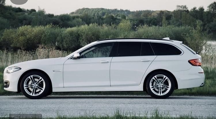 Vit Begagnad 2014 BMW 520 Sport Line Kombi | 135 000 kr (Marknadspris) - Bild 1/4