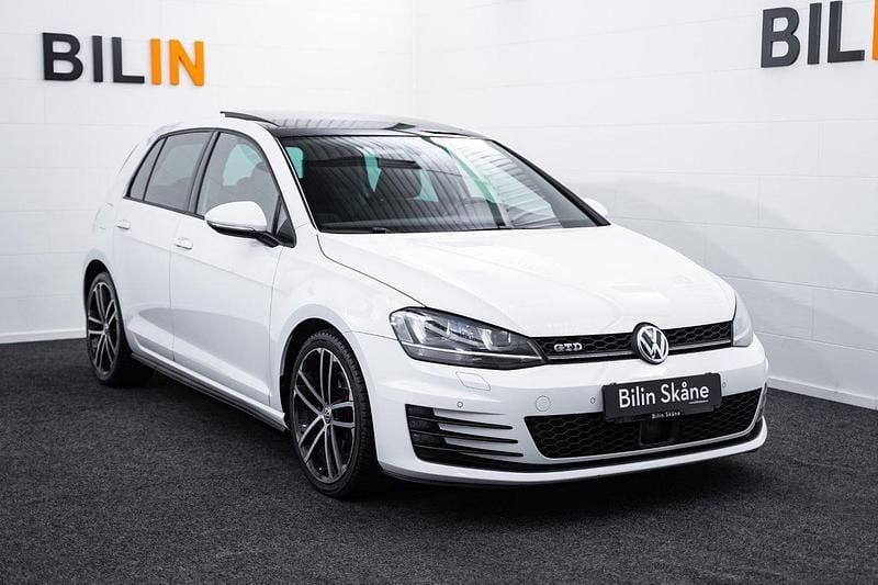 Vit Begagnad 2014 VW Golf VII GTD Halvkombi | 189 900 kr (Dyr) - Bild 1/4