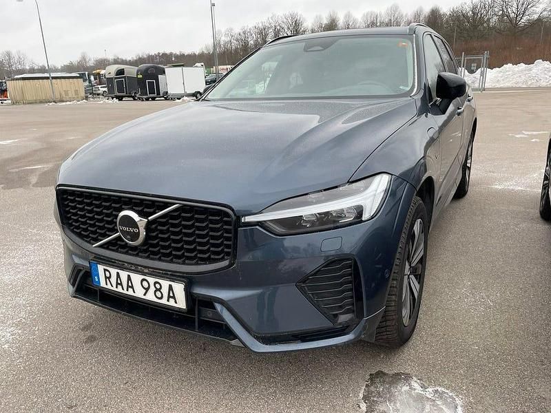 Denimblå metallic Begagnad 2023 Volvo XC60 Plus SUV | 465 000 kr - Bild 1/2