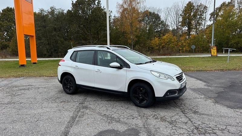Vit Begagnad 2013 Peugeot 2008 SUV | 59 800 kr (Marknadspris) - Bild 1/4