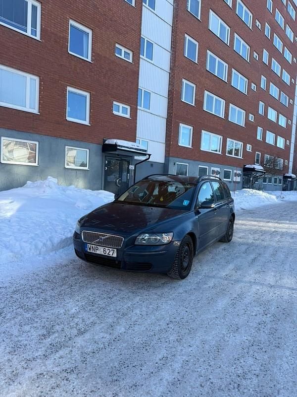 Begagnad 2005 Volvo V50 Kombi | 23 000 kr (Marknadspris) - Bild 1/3
