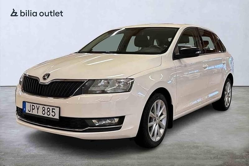 Vit Begagnad 2018 Skoda Rapid Halvkombi | 89 900 kr - Bild 1/1