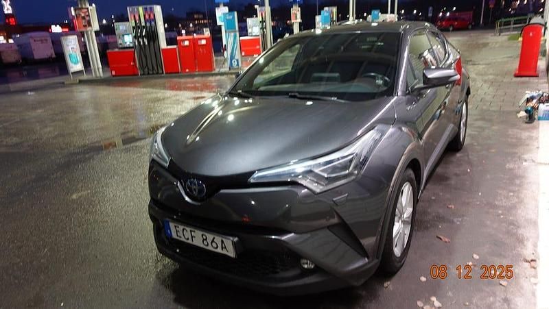 Begagnad Toyota C-HR 122 HK (89 kW) 2019 SUV