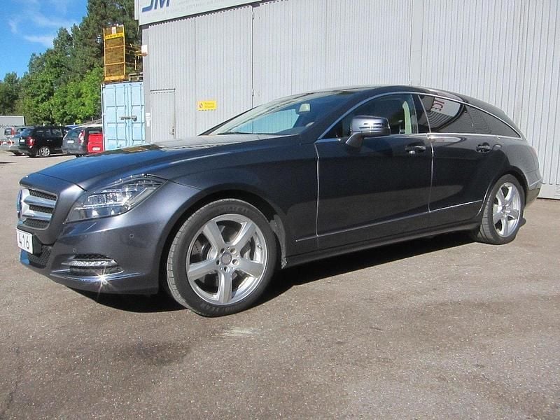 Grå Begagnad 2013 Mercedes CLS350 Shooting Brake Kombi | 185 000 kr - Bild 1/4