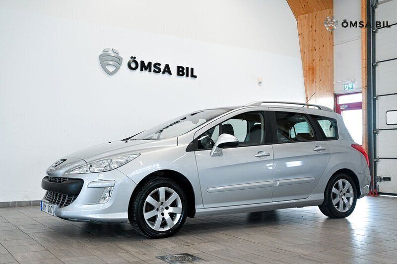 Ljusgrå (grå) Begagnad 2009 Peugeot 308 Kombi | 49 800 kr (Lite dyr) - Bild 1/4