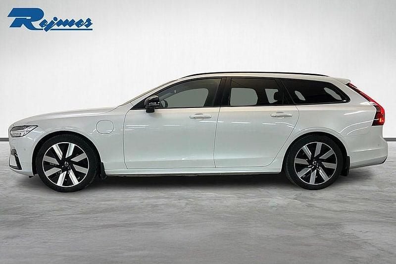 Begagnad Volvo V90 Plus 349 HK (256 kW) 2024 Vit Kombi