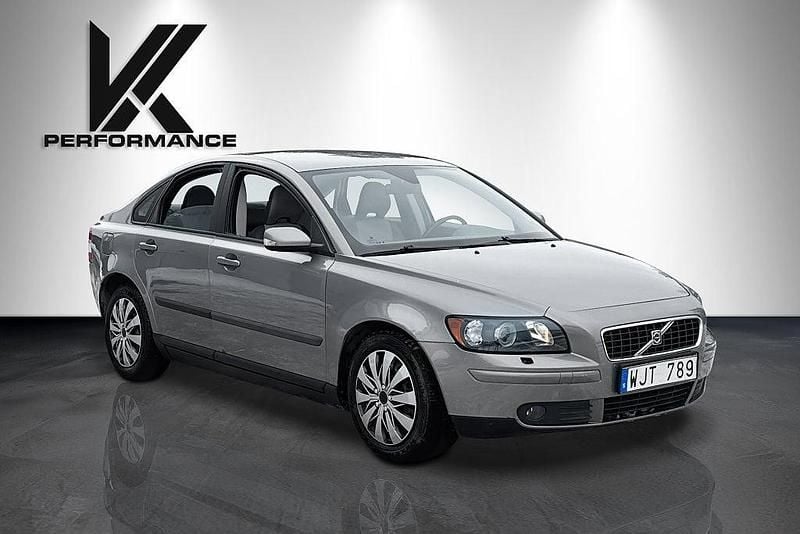 Begagnad Volvo S40 Kinetic 170 HK (125 kW) 2004 Grå Sedan